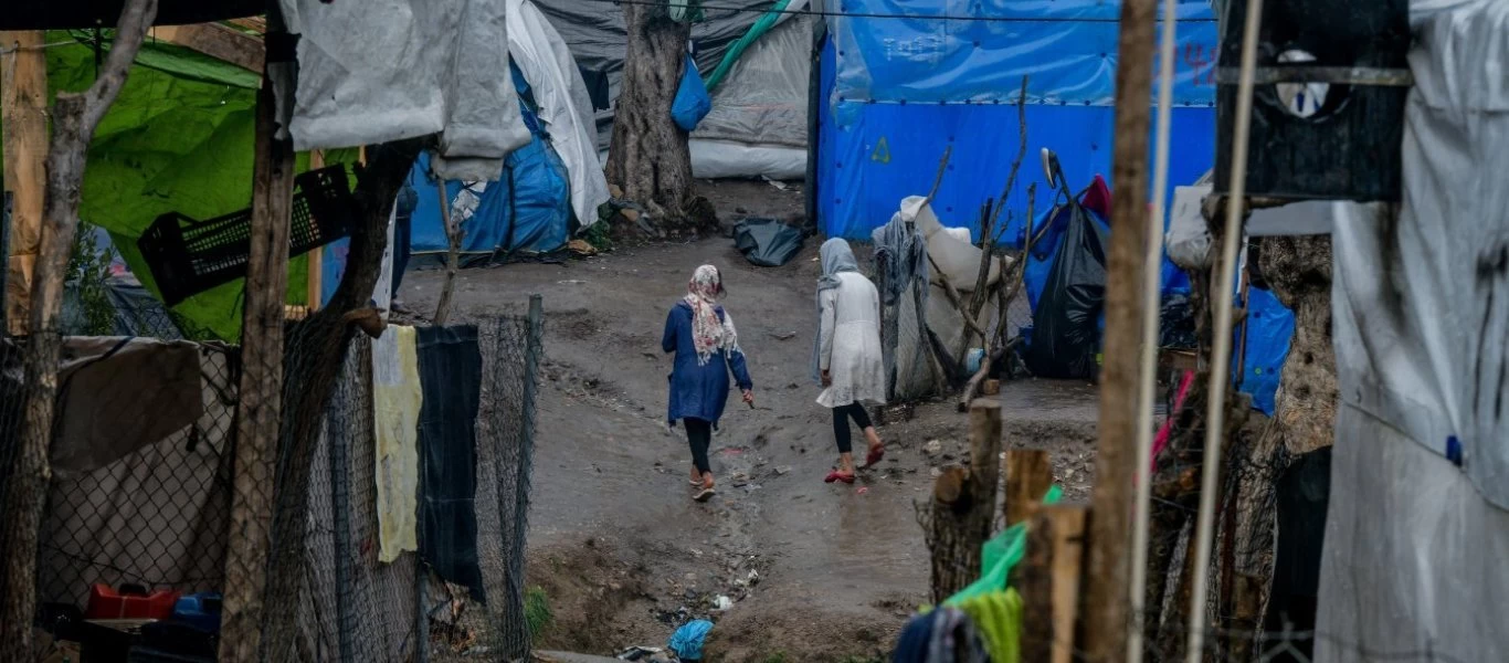 Αρνητικοί στον κορωνοϊό οι εργαζόμενοι του ΚΥΤ Ριτσώνας - Μετά τα 23 κρούσματα που εντοπίστηκαν στη δομή